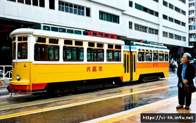Home 17 홍콩 전통 트램 딩딩 이용법 - Photorealistic travel scene of a classic Hong Kong double-decker tram stopped at a curb, a Vietnames...
